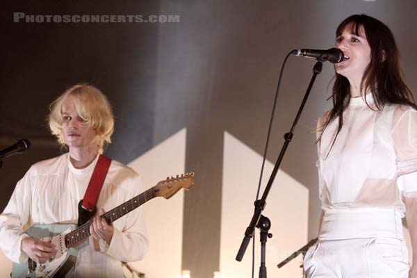 CHARLOTTE GAINSBOURG - 2012-05-21 - PARIS - La Cigale - 